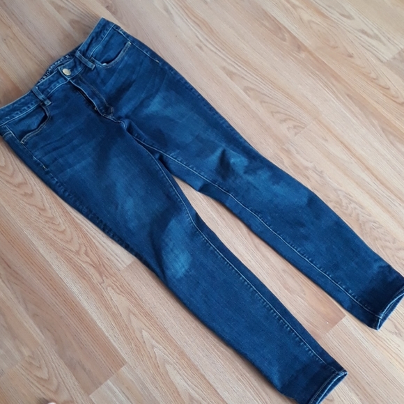 American Eagle Outfitters Denim - American Eagle hi rise medium-dark wash jegging